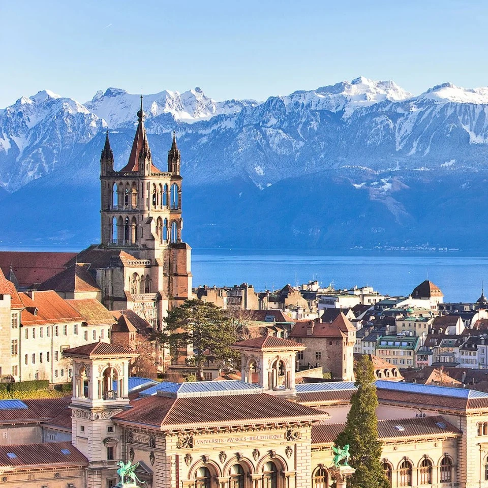 Basés à Lausanne